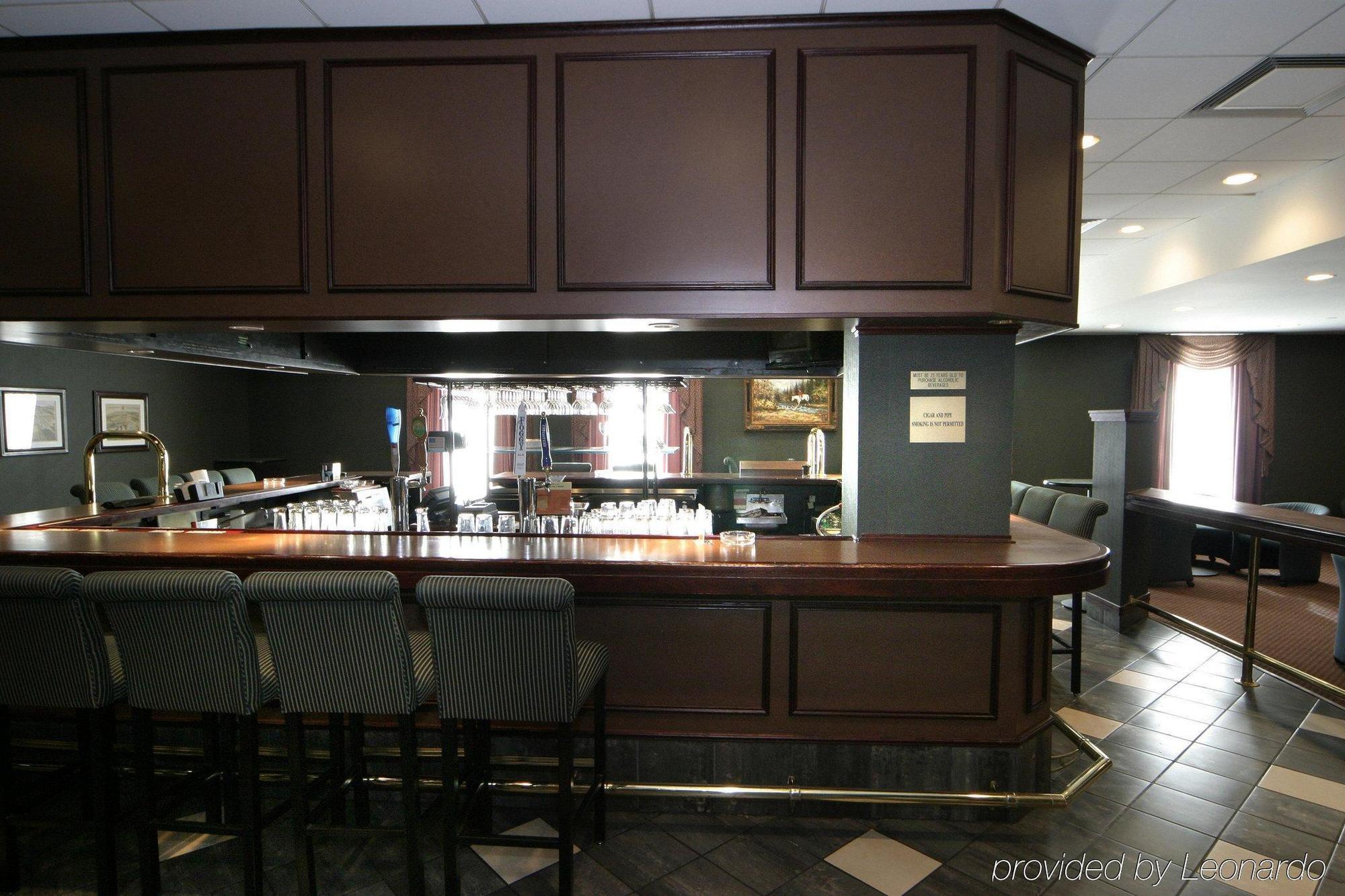 Holiday Inn Washington-Georgetown Ресторан фото