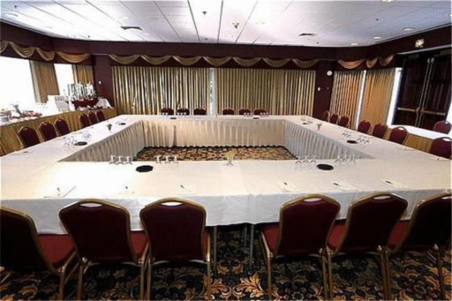 Holiday Inn Washington-Georgetown Экстерьер фото